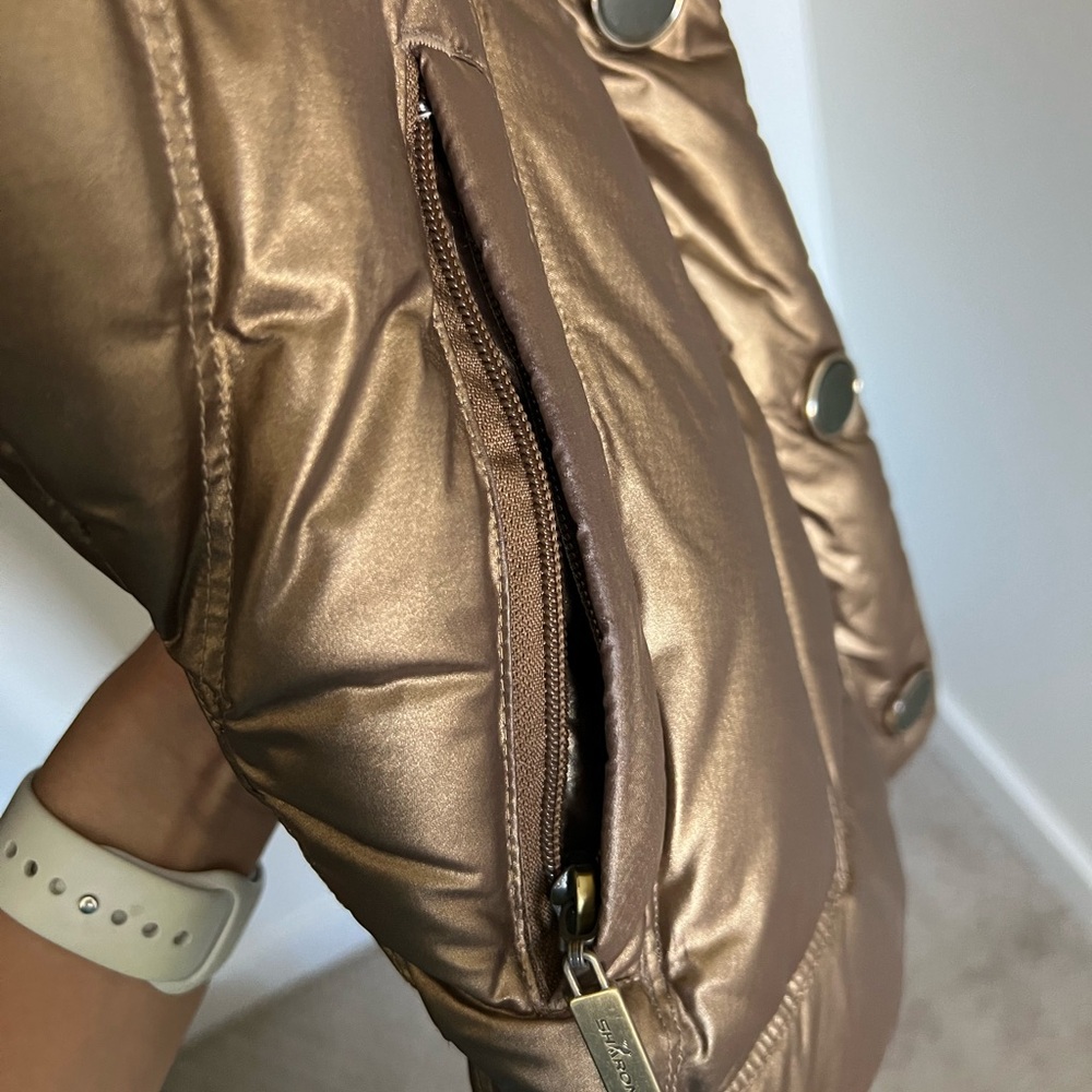 Cropped puffer jacket